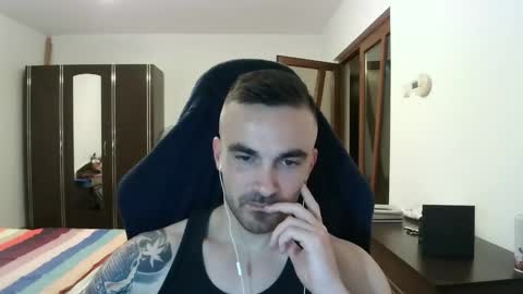 Snapshot of mu5clemania chatting on 11.07.25 Victor online show from 11.07.25