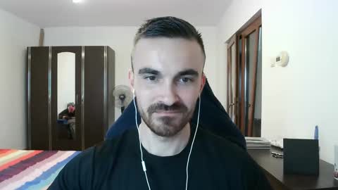 Snapshot of mu5clemania chatting on 11.17.25 Victor online show from 11.17.25