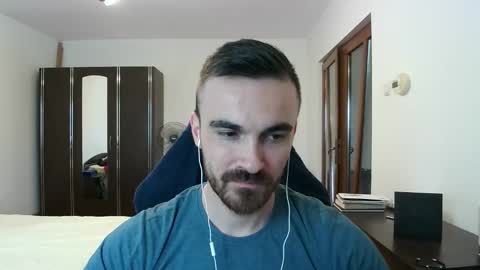 Snapshot of mu5clemania chatting on 11.23.25 Victor online show from 11.23.25