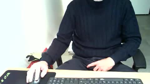 Snapshot of mucfag chatting on 11.20.25 mucfag online show from 11.20.25