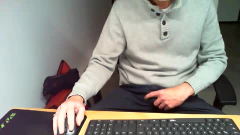 Snapshot of mucfag chatting on 12.17.25 mucfag online show from 12.17.25