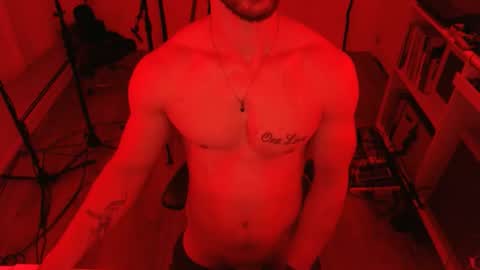 Snapshot of muchachote_ chatting on 11.22.25 muchachote_ online show from 11.22.25