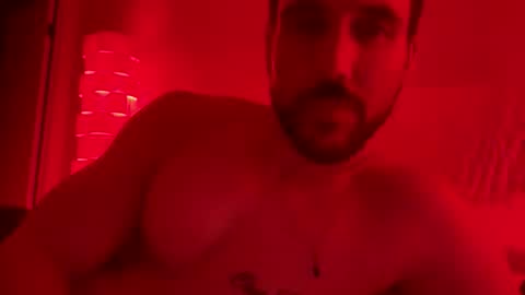 Snapshot of muchachote_ chatting on 12.18.25 muchachote_ online show from 12.18.25