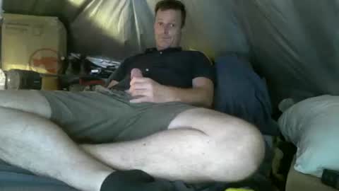 Snapshot of mudjimba chatting on 12.04.25 mudjimba online show from 12.04.25