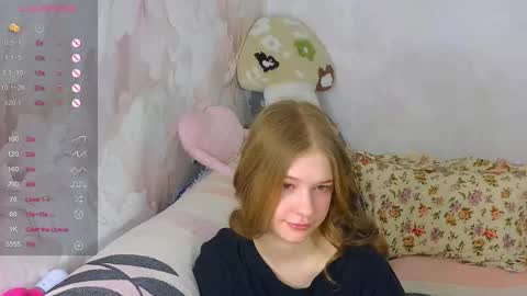 Snapshot of muerta1 chatting on 12.20.25 muerta1 online show from 12.20.25