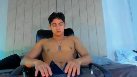 muichiro tokito1 online show from 01.19.25