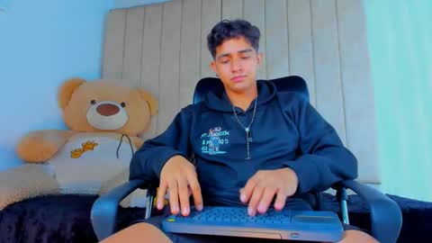 muichiro tokito1 online show from 02.01.25