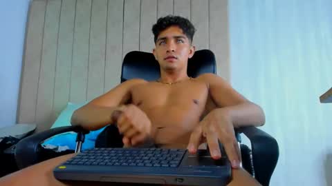 muichiro tokito1 online show from 02.13.25