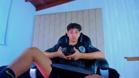 muichiro tokito1 online show from 03.07.25