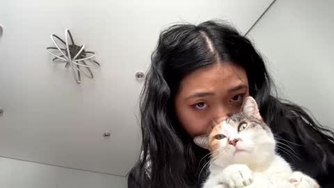 Snapshot of muiklecha chatting on 02.26.26 Mia online show from 02.26.26