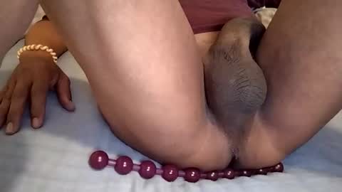 Snapshot of mulato44 chatting on 11.21.25 Laly online show from 11.21.25