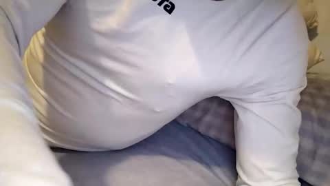 Snapshot of mulato44 chatting on 11.27.25 Laly online show from 11.27.25