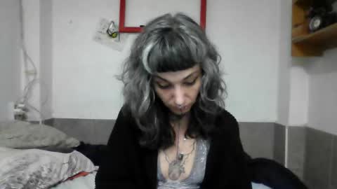 Snapshot of mulderandvalkyrie chatting on 10.23.25 mulderandvalkyrie online show from 10.23.25