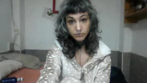 Snapshot of mulderandvalkyrie chatting on 11.02.25 mulderandvalkyrie online show from 11.02.25