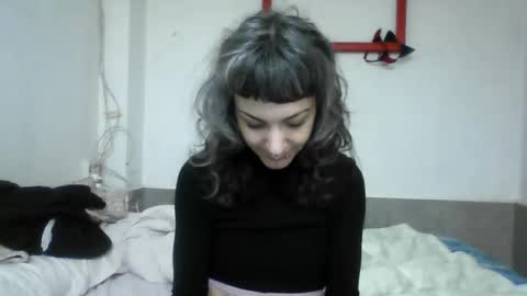 Snapshot of mulderandvalkyrie chatting on 11.12.25 mulderandvalkyrie online show from 11.12.25