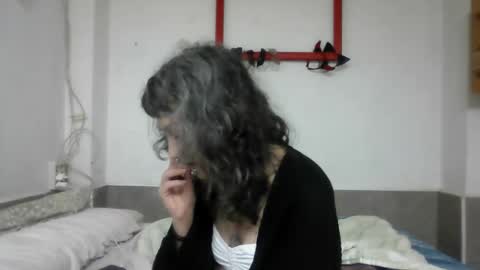 Snapshot of mulderandvalkyrie chatting on 11.14.25 mulderandvalkyrie online show from 11.14.25