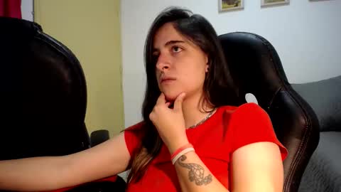 Snapshot of multiorgasmic_6 chatting on 09.23.25 Dani and Alex online show from 09.23.25