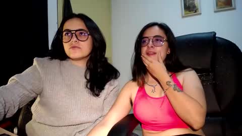 Snapshot of multiorgasmic_6 chatting on 10.08.25 Dani and Alex online show from 10.08.25