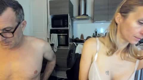 LOVELY JULIA  Peter DAY online show from 12.22.25