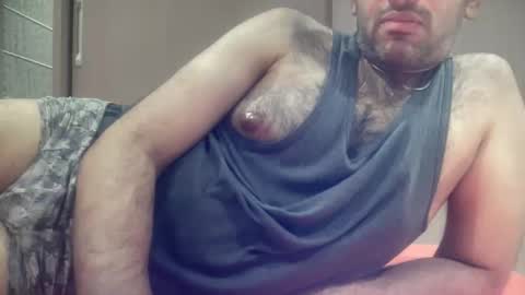 Snapshot of munnabobby2008 chatting on 10.13.25 munnabobby2008 online show from 10.13.25