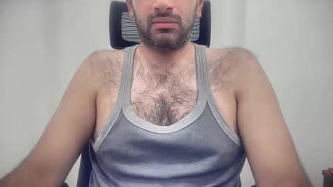 Snapshot of munnabobby2008 chatting on 10.21.25 munnabobby2008 online show from 10.21.25