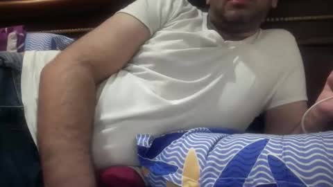 Snapshot of munnabobby2008 chatting on 11.28.25 munnabobby2008 online show from 11.28.25