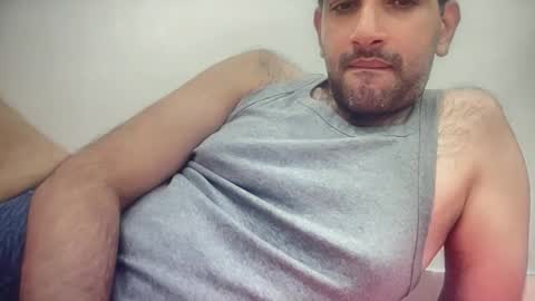 Snapshot of munnabobby2008 chatting on 12.17.25 munnabobby2008 online show from 12.17.25