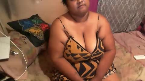 Snapshot of munniegalz1 chatting on 01.17.26 your angel online show from 01.17.26