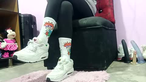 Muriel online show from 02.12.25