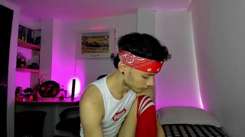 Snapshot of murielkarmesi chatting on 01.03.25 murielkarmesi online show from 01.03.25