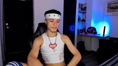 Snapshot of murielkarmesi chatting on 01.10.25 murielkarmesi online show from 01.10.25