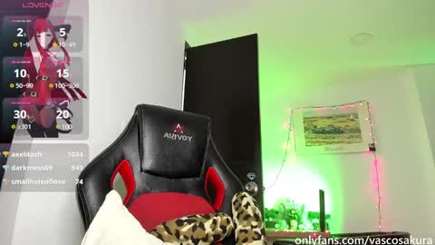 Snapshot of murielkarmesi chatting on 02.17.25 murielkarmesi online show from 02.17.25