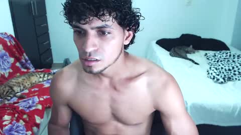 Snapshot of muscle_man1 chatting on 12.07.24 Mike online show from 12.07.24