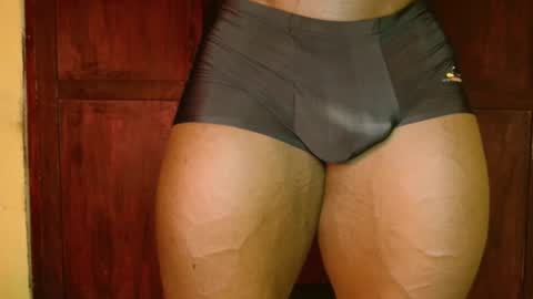 musclegod23 online show from 01.12.26