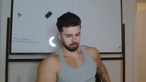 Snapshot of musclegodxx chatting on 04.06.26 Musclegodxx online show from 04.06.26