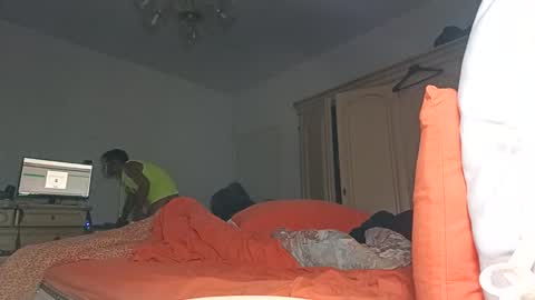 Snapshot of musclenjoter chatting on 10.25.25 musclenjoter online show from 10.25.25