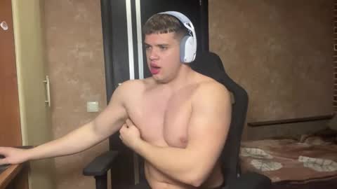Snapshot of musclephantom chatting on 04.26.26 Egor online show from 04.26.26