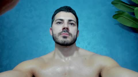 muscularmaster onlyfans online show from 12.15.25