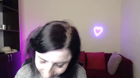 Jeneva online show from 11.30.25