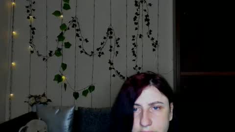 Jeneva online show from 04.12.26