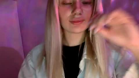 Snapshot of musescorner chatting on 07.17.26 musescorner online show from 07.17.26