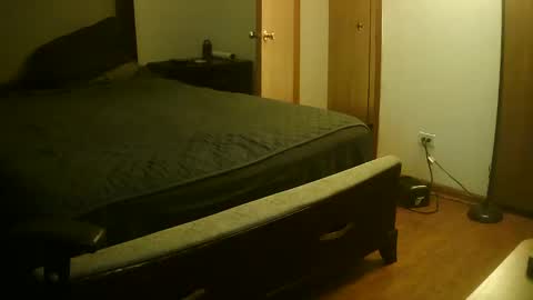 mustenjoyhead79 online show from 09.15.25