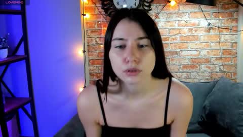 Snapshot of musya_mur chatting on 11.30.25 Im Marine online show from 11.30.25