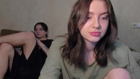 Snapshot of muuur_fam chatting on 10.15.25 HEY online show from 10.15.25