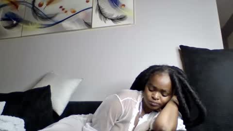 Snapshot of mwana69 chatting on 04.27.26 mwana69 online show from 04.27.26