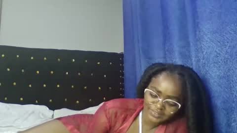 Snapshot of mwana69 chatting on 05.19.26 mwana69 online show from 05.19.26
