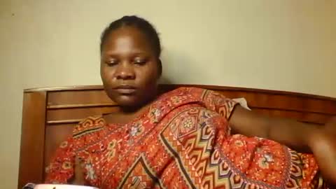 mwekas568403 online show from 10.17.25