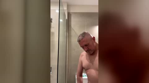 Snapshot of mwestie295867 chatting on 12.17.25 mwestie295867 online show from 12.17.25