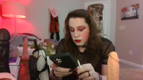 Snapshot of mxsissycharlotte chatting on 12.06.24 Mx Charlotte online show from 12.06.24