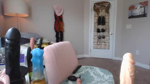 Snapshot of mxsissycharlotte chatting on 01.15.25 Mx Charlotte online show from 01.15.25